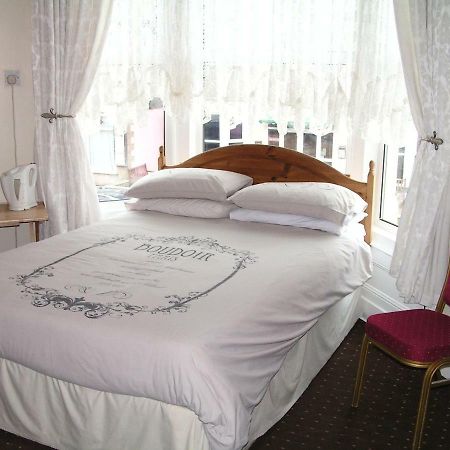 Hotel Sunny Ives Blackpool Esterno foto