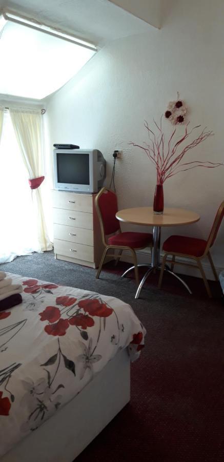 Hotel Sunny Ives Blackpool Esterno foto